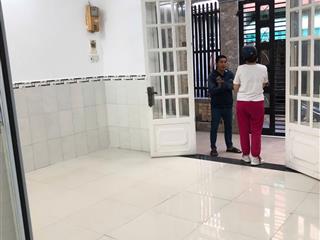Cho thuê nhà đường man thiện, hiệp phú, quận 9, 6x17m,nhà sạch sẽ, ở liền
