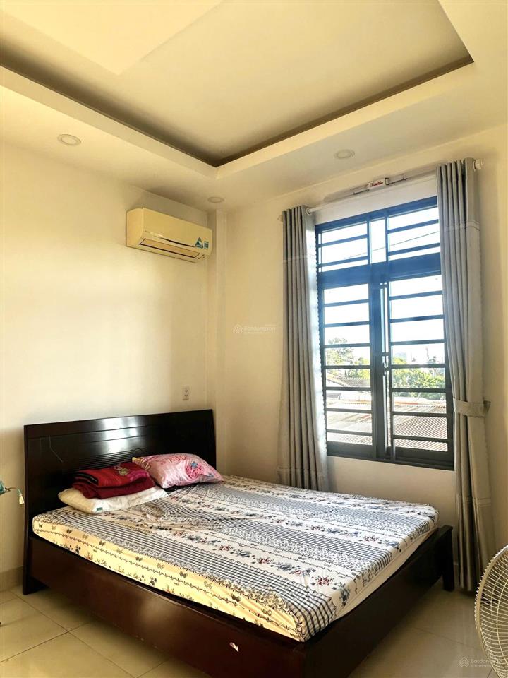 Cho thuê nhà mặt tiền gần trường thcs linh đông, linh đông, thủ đức. sân xe hơi, nội thất cơ bản.