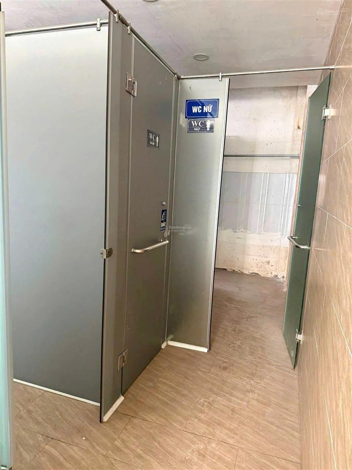 Cho thuê nhà/kho/xưởng đường số 8, linh xuân, thủ đức, dt 10x32m, diện tích rộng rãi dễ set up.