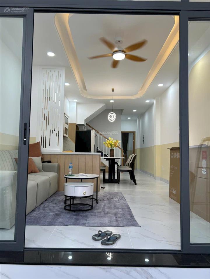 Siêu phẩm nhà phố 4x23m.đúc 3 tấm mặt tiền đường thới an 18,phường thới an.q12. 0902 683 ***.