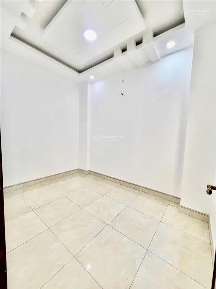 Bán nhà 4x19m.đúc 3 tấm hẻm ô tô thông đường nguyễn thị búp,phường tân chánh hiệp.q12