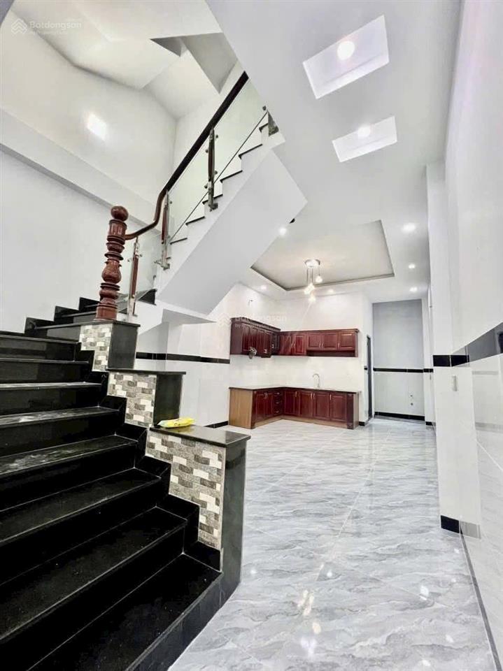 Bán nhà 4x19m.đúc 3 tấm hẻm ô tô thông đường nguyễn thị búp,phường tân chánh hiệp.q12