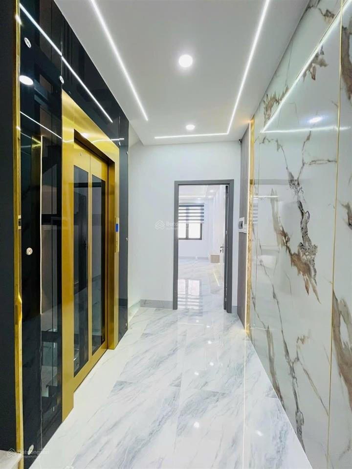 Bán nhà đẹp 4x18mxây 4 tầng có thang máy sát mặt tiền đường lâm thị hố, phường tân chánh hiệp q12