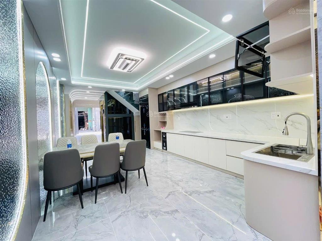 Bán nhà đẹp 4x18mxây 4 tầng có thang máy sát mặt tiền đường lâm thị hố, phường tân chánh hiệp q12