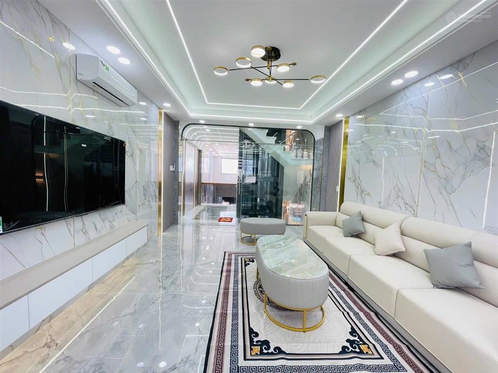 Bán nhà đẹp 4x18mxây 4 tầng có thang máy sát mặt tiền đường lâm thị hố, phường tân chánh hiệp q12