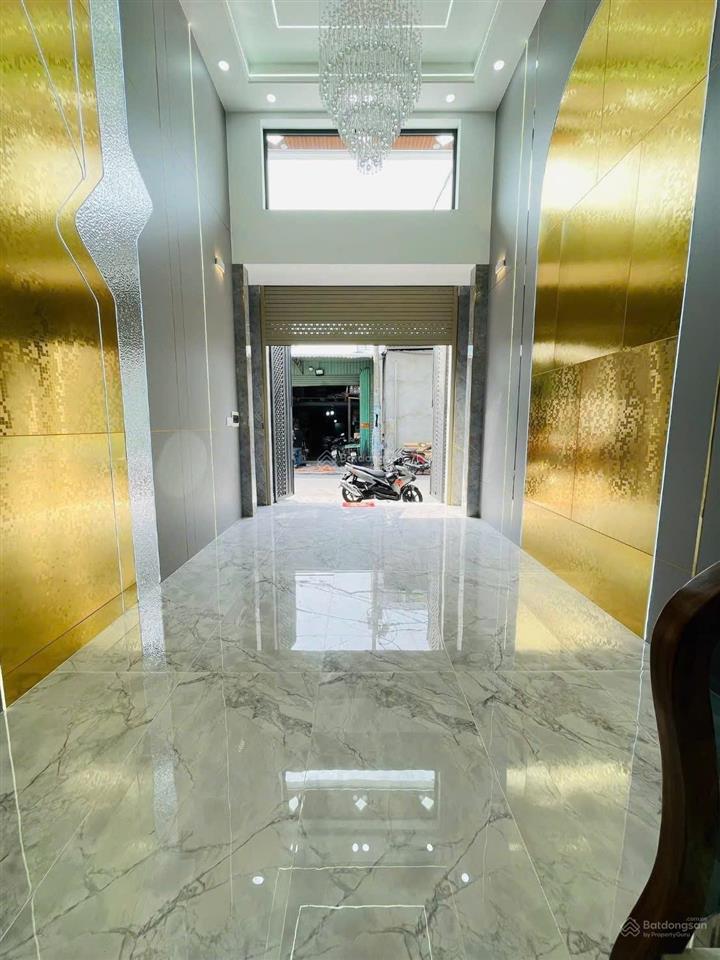 Bán nhà đẹp 4x18mxây 4 tầng có thang máy sát mặt tiền đường lâm thị hố, phường tân chánh hiệp q12