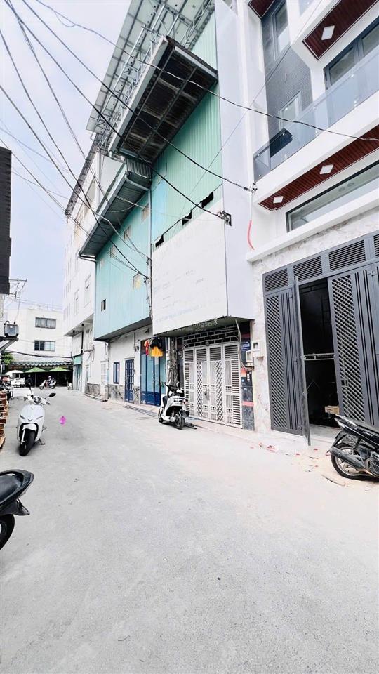 Bán nhà đẹp 4x18mxây 4 tầng có thang máy sát mặt tiền đường lâm thị hố, phường tân chánh hiệp q12