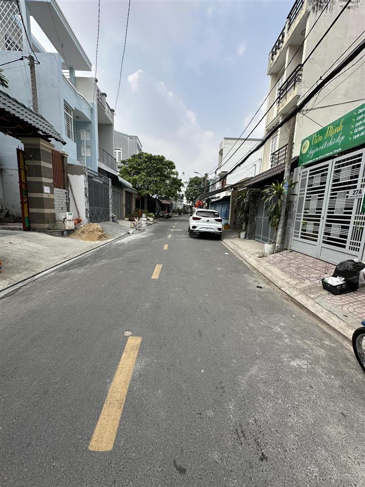 Nhà mặt tiền 5x20m.xây 3 lầu đường thới an 19..phường thới an.q12. 0902 683 ***