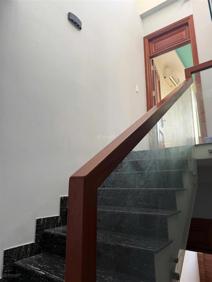 Bán nhà xây mới 4m x15m.xây 1 lửng 3 lầu ,hẻm 7m thông lê thị riêng,phường thới an.q12