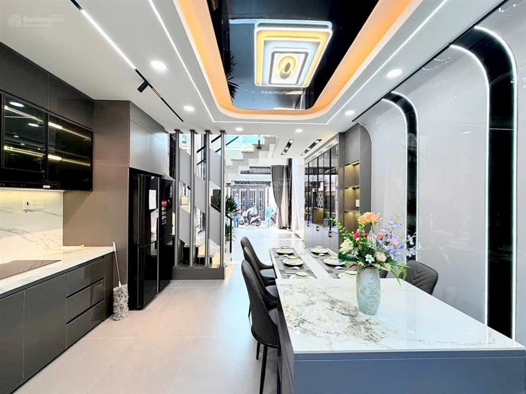 Nhà phố xây mới 4 tầng 4,5m x15m.cách lê văn khương 100m.phường thới an.q12. 0902 683 ***