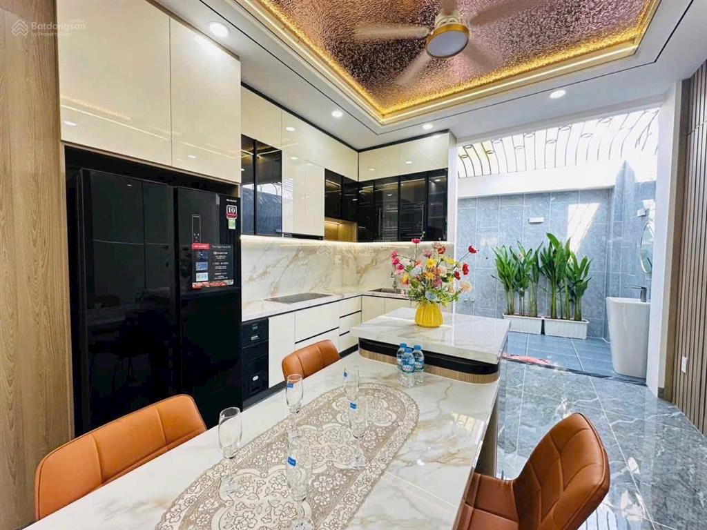 Bán nhà đẹp 4 x19m.đúc 4 tấm.đường thạnh lộc 27,phường thạnh lộc.quận 12. 0902 683 ***