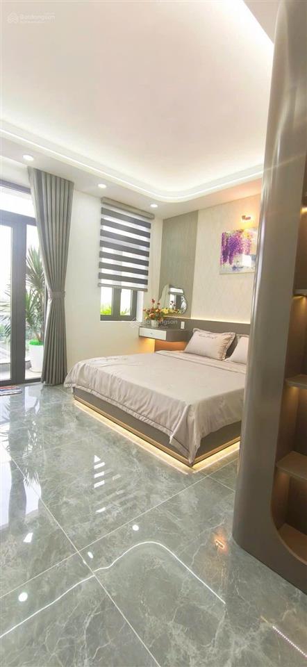 Bán nhà xây mới có thang máy 5x19m. xây 1 lửng 3 lầu trục đường lê thị riêng, phường thới an, q12