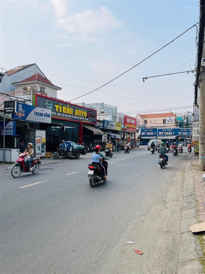 Bán nhà phố 5x12m, xây dựng 1 trệt, 2 lầu sân thượng, mặt tiền đường nhựa 12m, phường thới an, q12