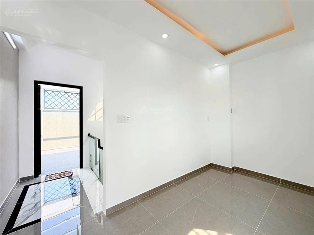 Bán nhà xây mới 4,5m x15m.đúc 4 tấm.đường 7m cách lê văn khương 50m.phường thới an.q12