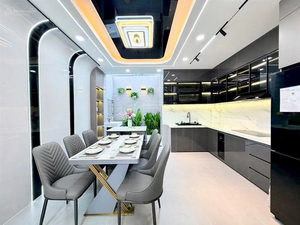 Bán nhà xây mới 4,5m x15m.đúc 4 tấm.đường 7m cách lê văn khương 50m.phường thới an.q12