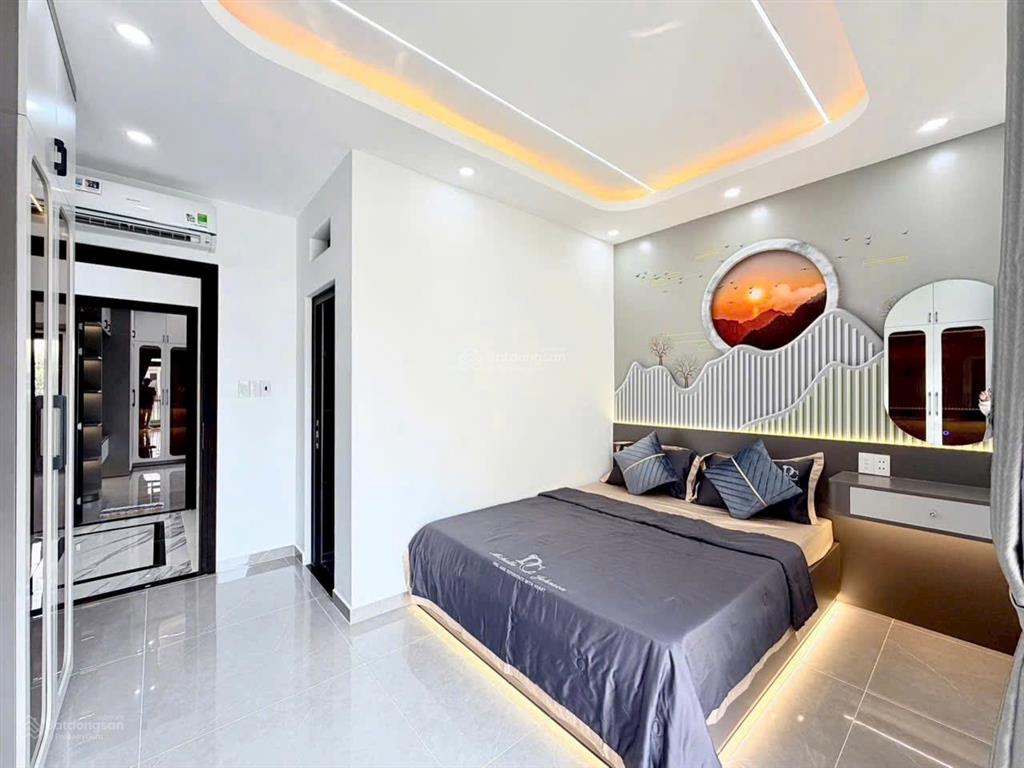 Bán nhà xây mới 4,5m x15m.đúc 4 tấm.đường 7m cách lê văn khương 50m.phường thới an.q12