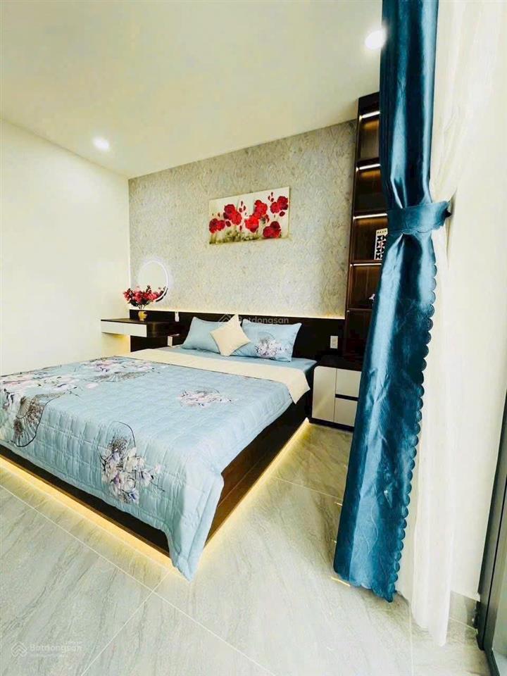 Bán gấp nhà đẹp xây mới 4x15m. xây 1 lửng 3 lầu đường nhựa 14m có vỉa hè, khu phân lô ta16. q12.