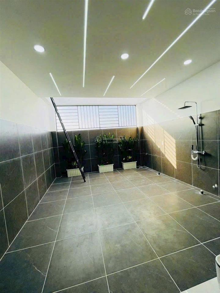 Bán gấp nhà đẹp xây mới 4x15m. xây 1 lửng 3 lầu đường nhựa 14m có vỉa hè, khu phân lô ta16. q12.