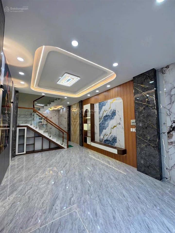 Bán nhà 10m x14m xây mới 1 trệt, 2 lầu mặt tiền buôn bán đường liên khu 2  5, hiệp thành, q12