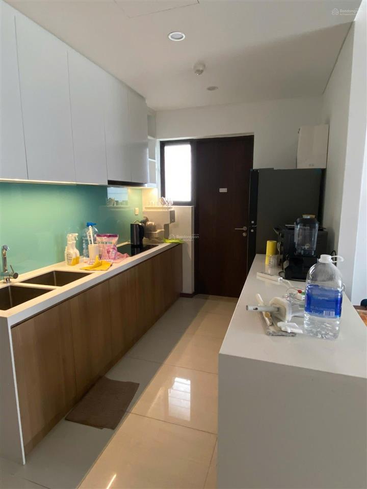 Bán căn góc 2pn đẹp nhất one verandah full nội thất, giá tốt 8.8 tỷ all in.  0901 386 ***