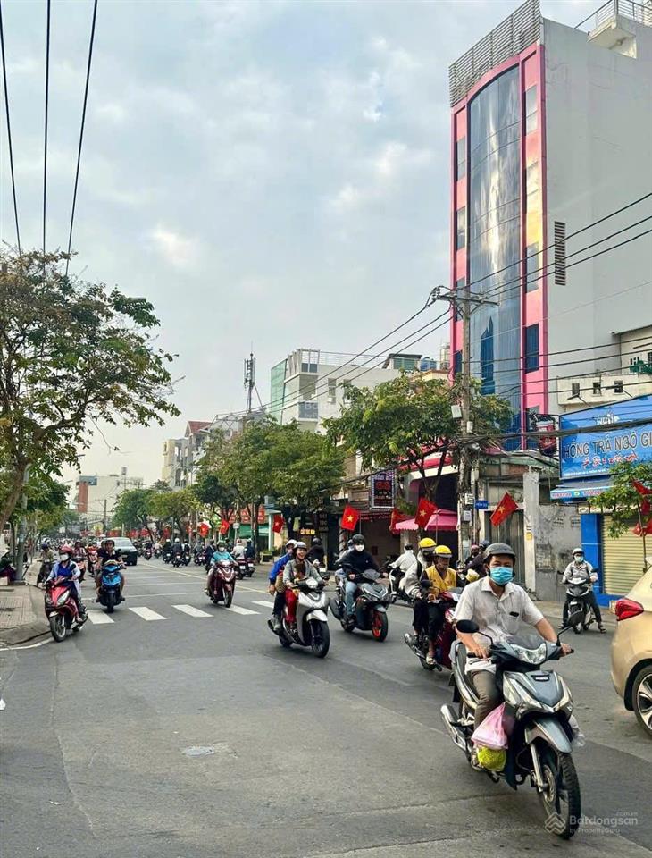 Bán đất mặt tiền kha vạn cân, 800m2 ngang 33 chủ hạ 55 tỷ còn 32 tỷ, cực rẻ.  0917 288 ***, nhận kg