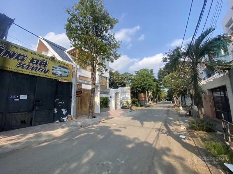 Chính chủ bán lô đất 220 m2 đường 15 hiệp bình chánh, giá 18 tỷ thương lượng.  0917 288 ***