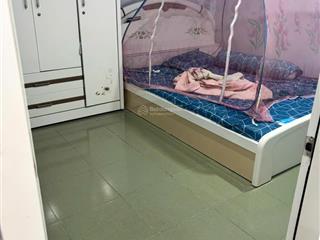 Chính chủ bán nhà cấp 4 dt 135m2 ngang 7, nở hậu 10, giá chỉ  9,1 tỷ tl.  0917 288 ***