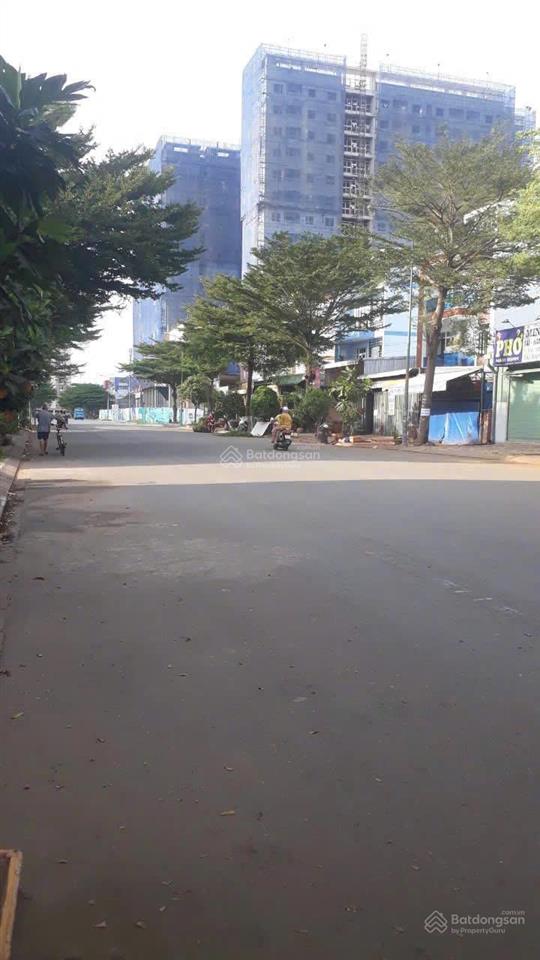 Bán nhà 4 tầng, dt đất 120m2 căn góc, vị trí kinh doanh.  0917 288 *** mr thương