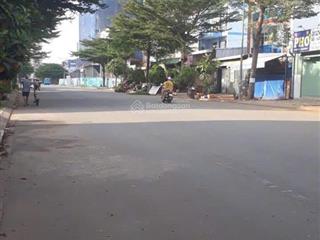 Bán nhà 4 tầng, dt đất 120m2 căn góc, vị trí kinh doanh.  0917 288 *** mr thương