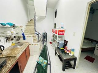 Bán nhà 1 trệt 1 lầu dt 50m2 gồm 3pn giá chỉ 2 tỷ.  0917 288 ***