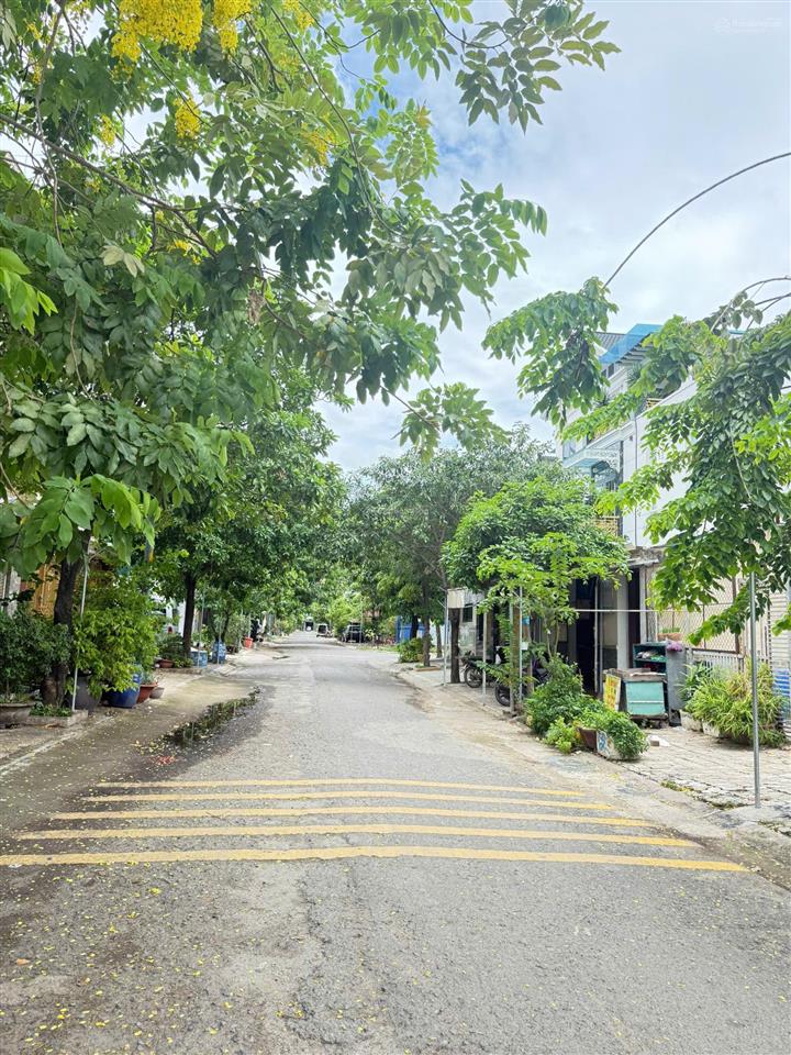 Bán đất mặt tiền rẻ bình chiểu, đường số 8, dt 180m2 ngang 7m, giá 9.9 tỷ, sổ hồng.  0917 288 ***