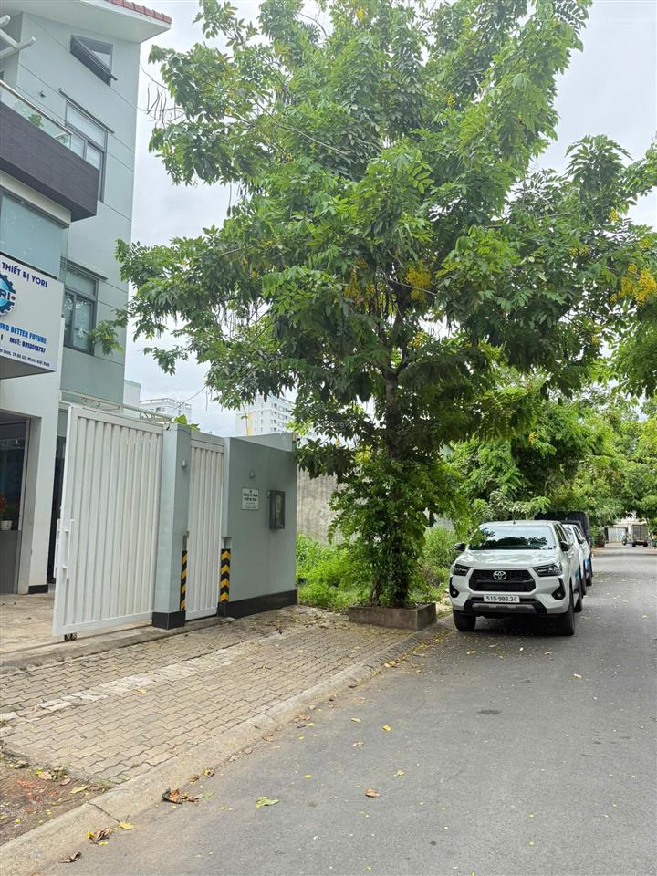 Bán đất mặt tiền rẻ bình chiểu, đường số 8, dt 180m2 ngang 7m, giá 9.9 tỷ, sổ hồng.  0917 288 ***