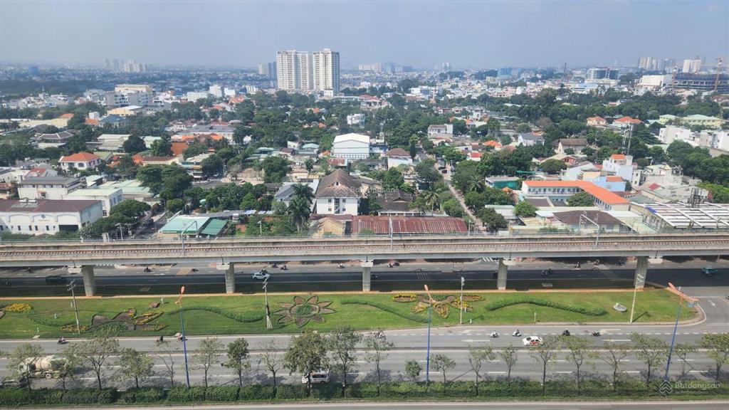 Chính chủ bán căn hộ centum wealth, 80m2 gồm 3pn giá chỉ 4.9 tỷ.  0917 288 ***
