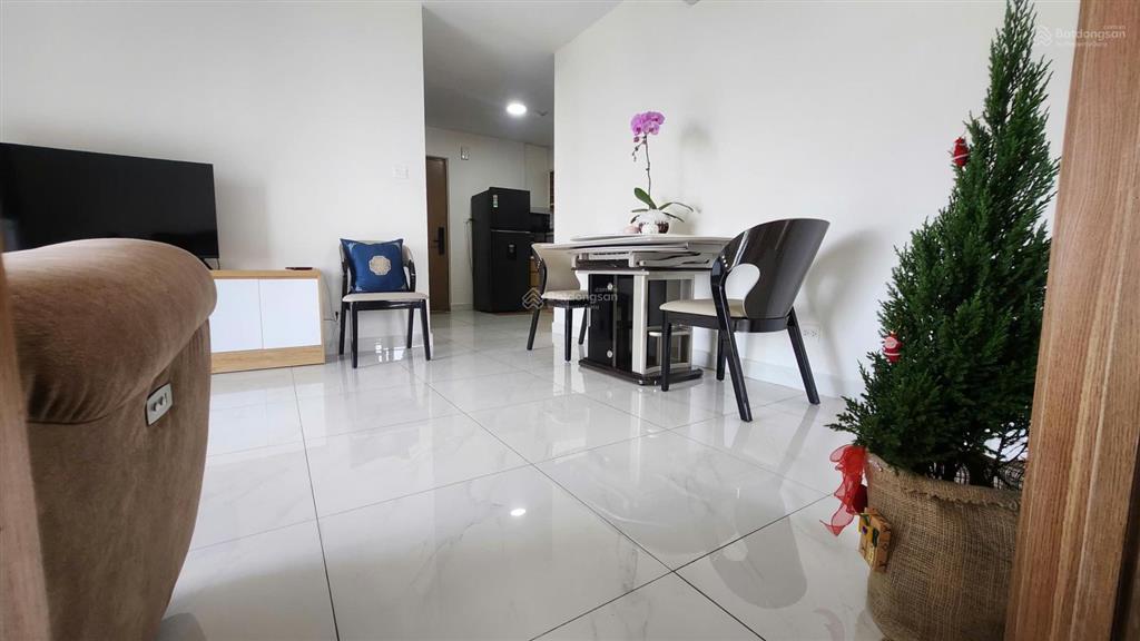 Chính chủ bán căn hộ centum wealth, 80m2 gồm 3pn giá chỉ 4.9 tỷ.  0917 288 ***