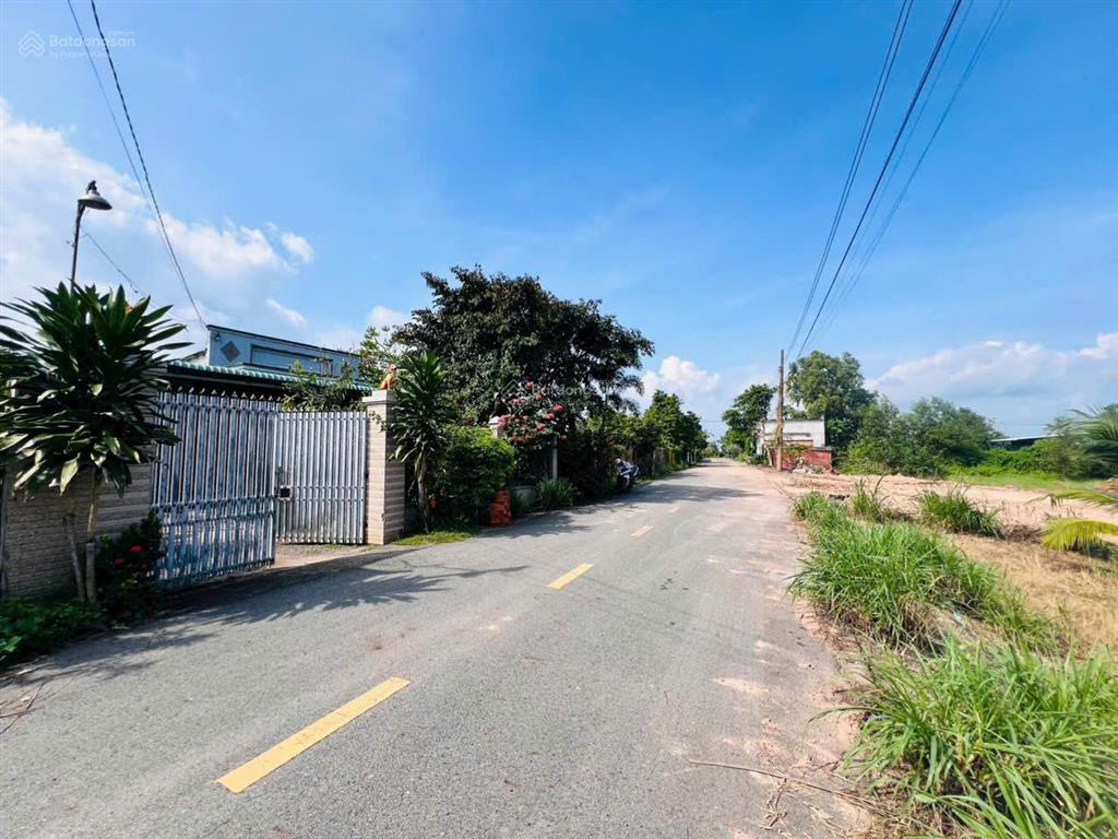 Bán lô đất view lúa, thuộc phước hội (cũ) cách biển phước hải chỉ 7 phút. mặt tiền đường nhựa lớn