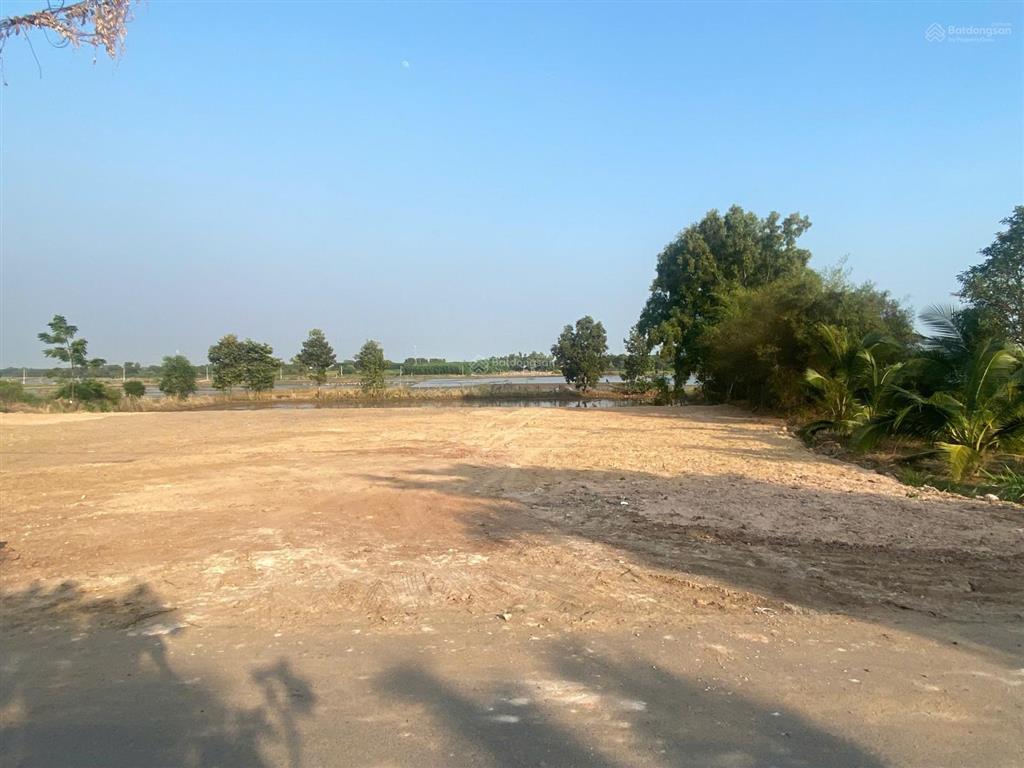 Bán lô đất view lúa, thuộc phước hội (cũ) cách biển phước hải chỉ 7 phút. mặt tiền đường nhựa lớn