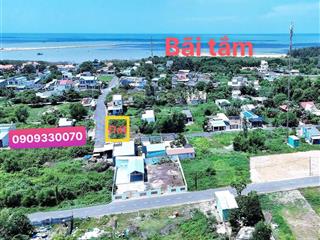 Lô góc siêu đẹp cách bãi tắm lộc an chỉ 700m. hai mặt tiền đường nhựa lớn. ngang 8m, full thổ cư