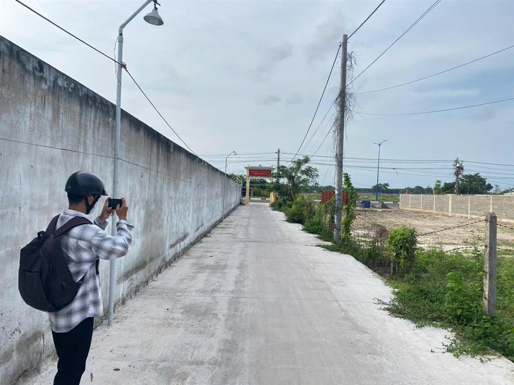 Bán gấp lô đất gần đường ven biển vũng tàubình châu (đường 42m) cách biển phước hải 5 phút