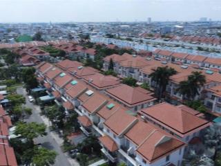 Bán biệt thự 03 tầng the oasis 1, giá 7.9 tỷ. nhà mới, đẹp, thoáng mát, ngang 7m. 1 trệt 02 lầu.