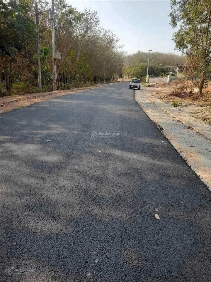 Không có lô thứ hai 1600m2, giá chỉ 2,8 tỷ