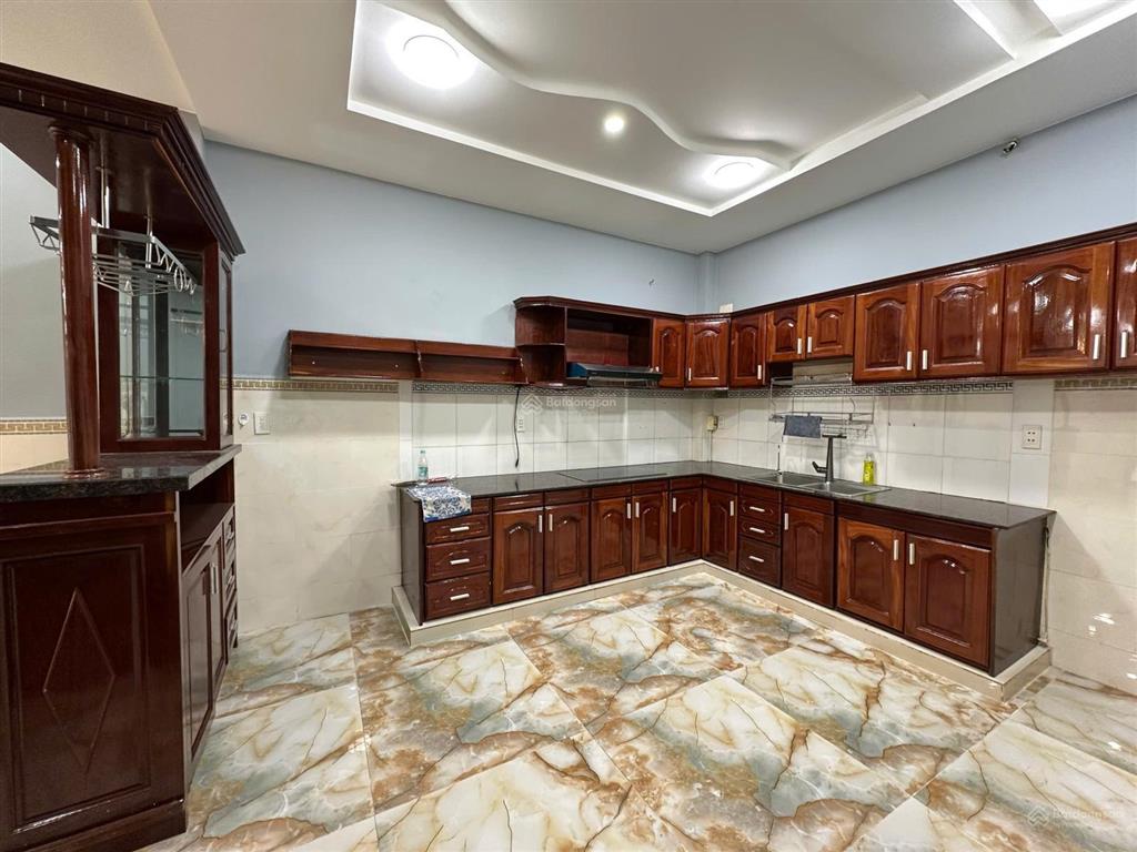 Giá tốt cần bán gấp nhà khu trần não, q.2, khu an ninh, bảo vệ 24/24, có chỗ đậu ô tô, sổ hồng