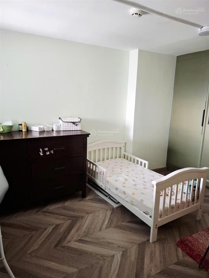 Nhà đẹp cần bán căn có lửng 3pn la astoria, quận 2  đã có sổ hồng.
