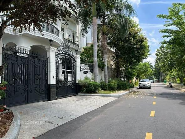 Biệt thự compound đối diện công viên & view landmark  khu trần não, quận 2  kế kđt thủ thiêm