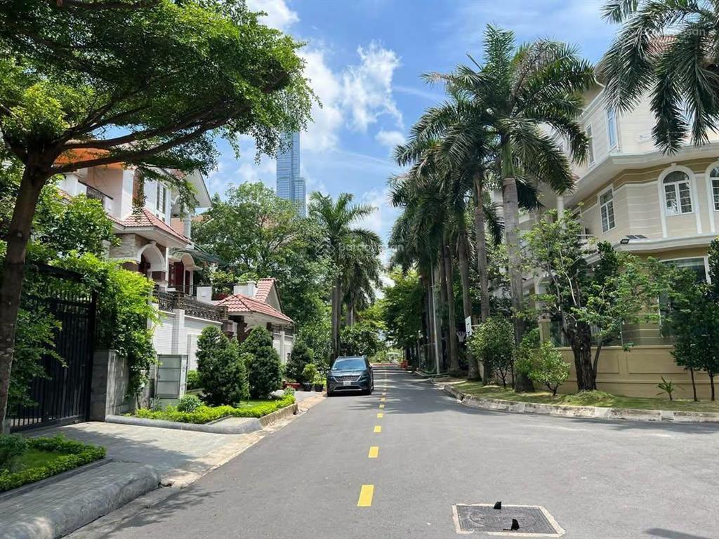 Biệt thự compound đối diện công viên & view landmark  khu trần não, quận 2  kế kđt thủ thiêm
