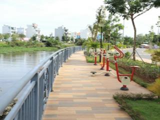 Nhà đẹp, view sông và landmark 81. căn hộ 3pn quận 2