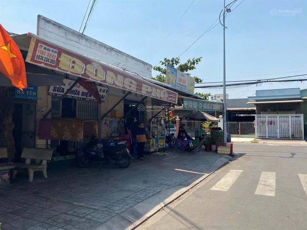 Bán dãy trọ kdc thuận giao, bình dương, góc 2 mt đường d12n1, dt 300m2, 11 kios + 9p, giá 13,2 tỷ