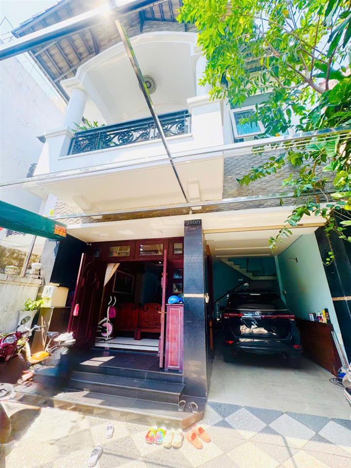 Bán biệt thự dtsd 277m2, 16 tỷ cao cấp full nội thất gỗ linh trung, thủ đức