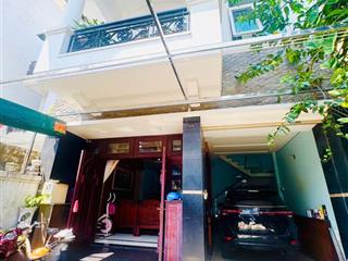 Bán biệt thự dtsd  277m2 , 16 tỷ cao cấp full nội thất gỗ linh trung, thủ đức