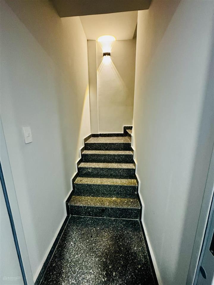 Nhà 1 trệt 4 lầu + sân thượng, hẻm nhựa 12m, đường số 11, linh xuân, tp. thủ đức.