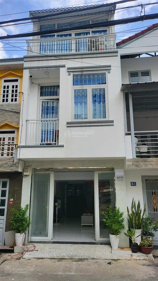 Chủ cần bán căn nhà nằm ở khu cư xá đại học an ninh  đường số 3 trần não